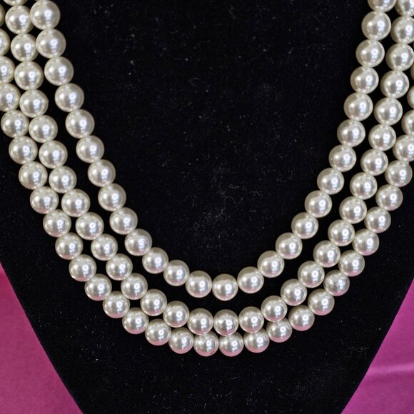 Vintage Faux Pearl Triple Strand Necklace With Ornate Gold Tone Clasp Choker - Picture 4 of 10